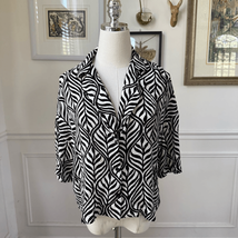 NWT H&amp;M Oversized Cropped Resort Shirt Black White S - $18.00