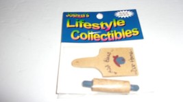 Joshuas Life Style Collectibles  Doll house Miniatures   Lot of  4  items - £3.96 GBP