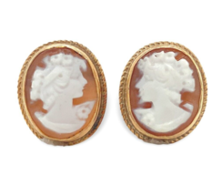 A Pair of 9k Yellow Gold Genuine Natural Shell Cameo Earrings Beaded Edg... - $3,863.45 MXN