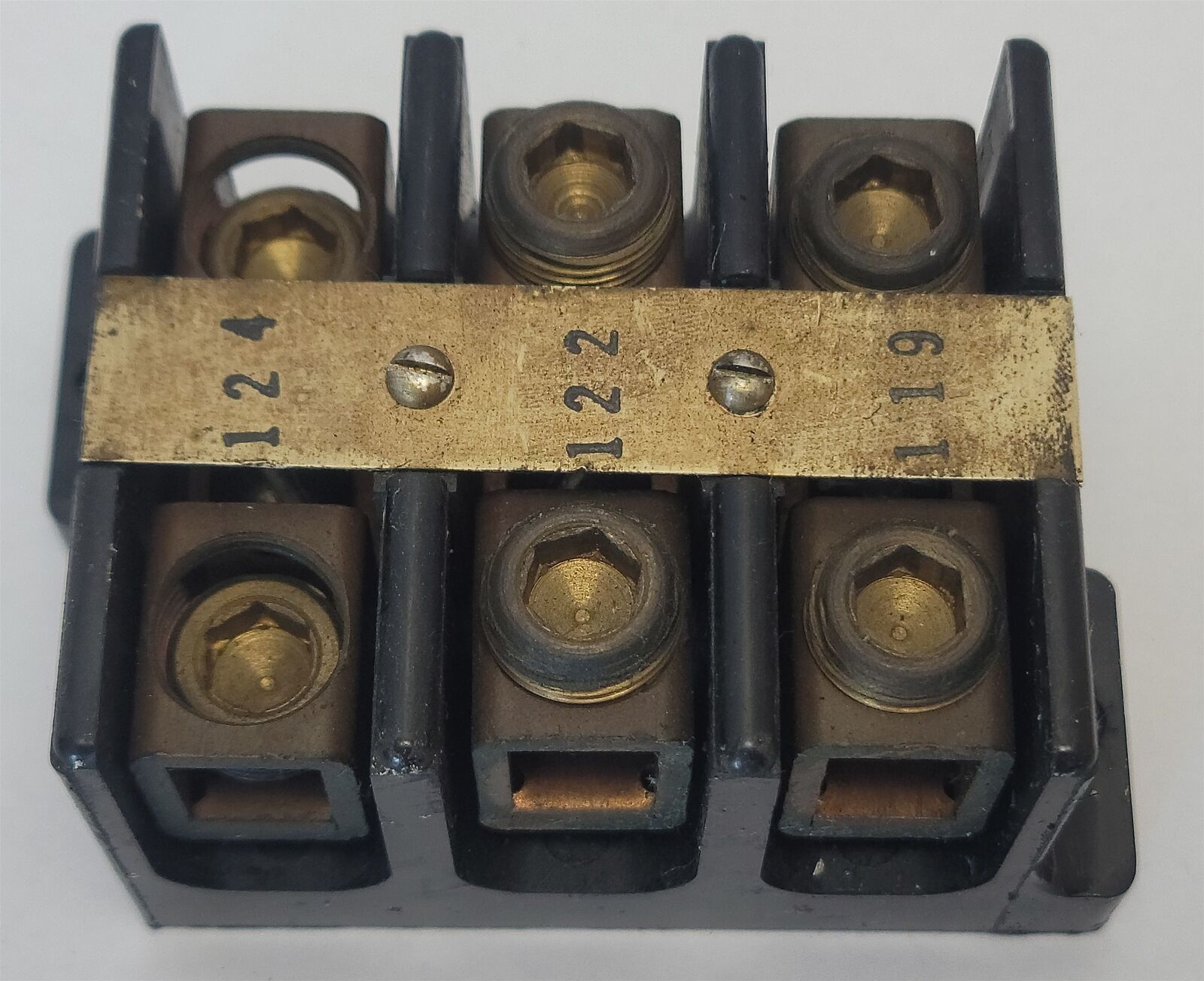 Square D Class 9080 Type V-3 Terminal Distribution Block , 600V , 3-Pole  - $9.77