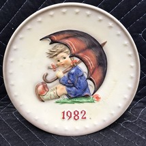 MJ Hummel Annual Collector Plate 1982 Hand Painted Western Germany GOEBEL EUC - $7.43