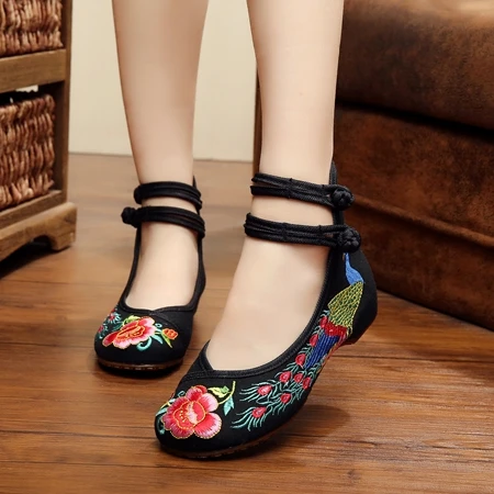 Veowalk Big Size 34-43 Chinese Style Peacock Embroidery Women&#39;s Flats Old Pe Sof - £52.34 GBP