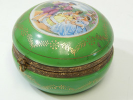 Vintage Hand Painted Emerald Green Powder Compact Clamshell Pill Contain... - $23.75