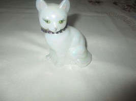 Vintage Fenton Iridescent Cat With Red Rhinestone Necklace - $33.41