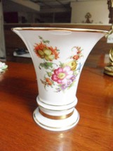 FURSTENBERG PORCELAIN germany 1970s gorgeous vase flowers and gold, 6&quot; tall[aB] - £50.60 GBP