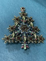 Huge Heidi Daus Marked Snowflakes w Center Star &amp; Rhinestones Christmas Tree Pin - £72.48 GBP