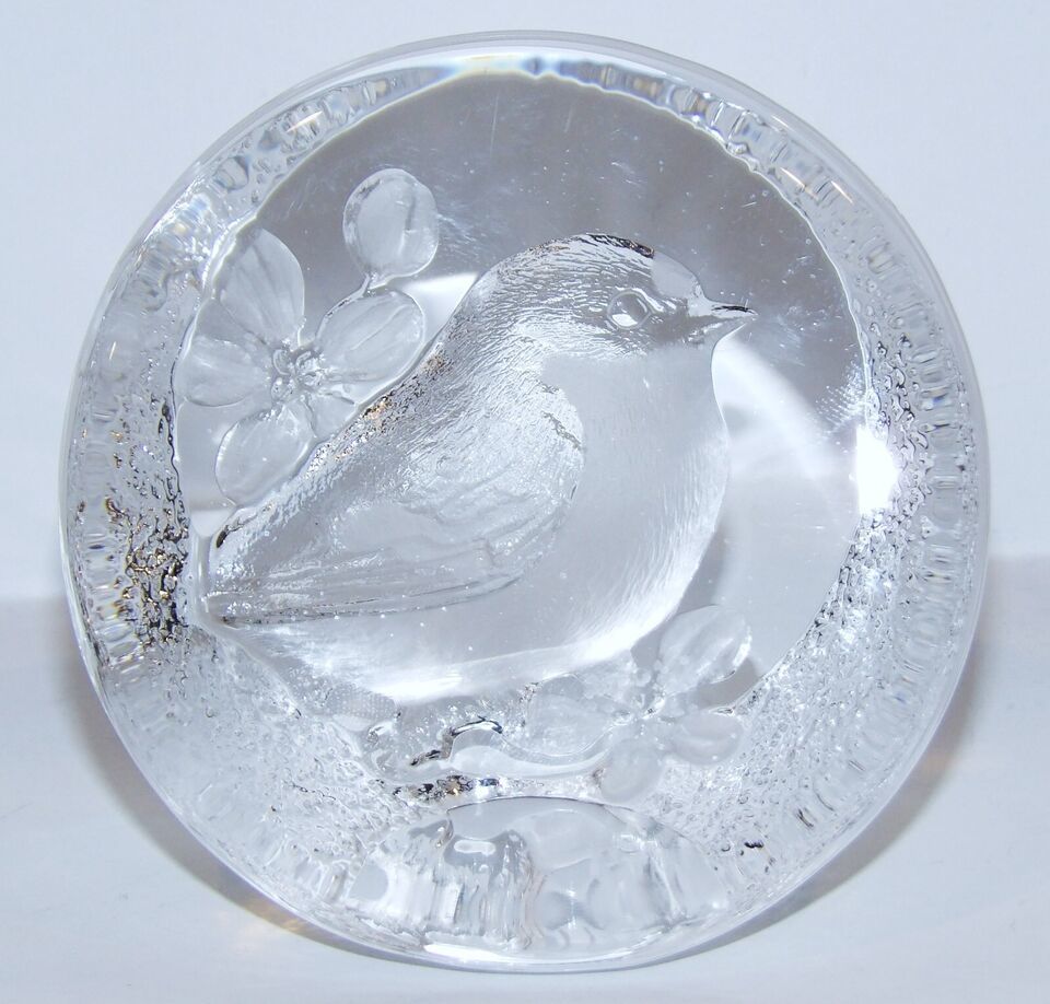 LOVELY SIGNED MATS JONASSON SWEDEN CRYSTAL ROBIN 2 3/4&quot; SCULPTURE/PAPERW... - $29.69