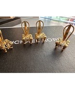 4 Vintage Gold Tone Metal Miniature Doll House Chairs Furniture 3/4 inch... - £20.08 GBP