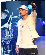 Kane Brown - 8x10 Color Photograph - $298.06 MXN