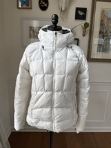 The North Face Tamburello 600 White Puffer Coat Stains M - $36.00