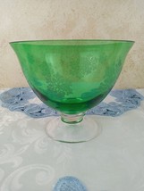 Vintage Green Glass Bowl Etched Frosted Snowflakes with Clear Pedestal Base 6&quot; - £9.89 GBP
