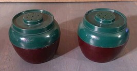 Salt n Pepper Shakers Rare 1970s MCM Vintage Plastic Round Green Brn In/... - £14.27 GBP