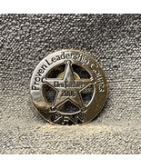 NEW VFW Proven Leadership Works Pin KG JD Veterans Foreign Wars 2006 - $220.51 MXN