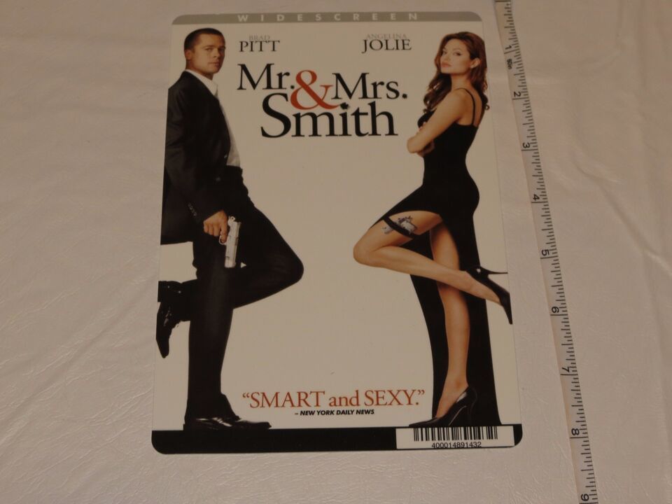 Mr &amp; MRS Smith Brad Pitt Angelina Jolie RARE MOVIE mini POSTER collector... - $6.55
