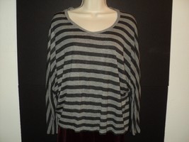 VINCE Top Size S Gray Stripes Oversized 3/4 Sleeves Wide Rounded Neckline Small - £15.87 GBP