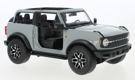 Ford Bronco Badland Light Gray 2021 Maisto 1:18 - £50.86 GBP