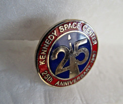NASA Kennedy Space Center LAPEL PIN Authentic 1987 Issue 25th Anniversary - £6.28 GBP