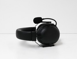Razer BlackShark V2 HyperSpeed Wireless Bluetooth Gaming Headset - Black image 5