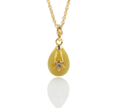 Collier pendentif oeuf jaune Keren Kopal avec cristaux - $39.24