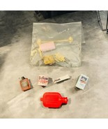 Dollhouse Miniature 1:12 Lot Bathroom Decor Items TP Chanel Aim Towel Racks - $282.54 MXN