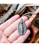 Vintage Dainty Classic Silver Virgin Mary Miraculous Medal Pendant - $54.86 CAD