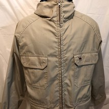 VTG Woolrich Khaki Barn Hooded Jacket Size Medium Safari Camel Multi Pocket - $79.19