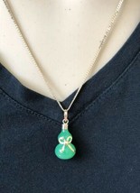 18K Solid Gold Luckly Bottle Gourd Green Jade Bow Pendant - ES33 - £290.35 GBP