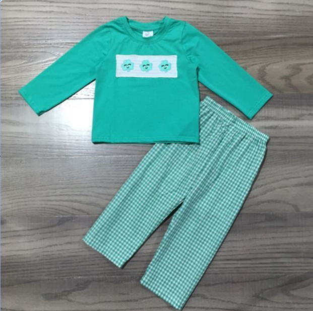 Primary image for NEW Boutique St Patrick's Smocked Shamrock Boys Outfit Set