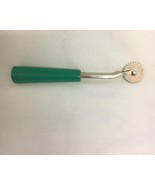 Vintage Singer Green Plastic Handle Tracing Pattern Wheel 5 1/2 Inch Length - $131.73 MXN