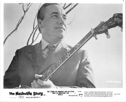 The Nashville Story 1972 8x10 photo Roy Acuff with his guitar