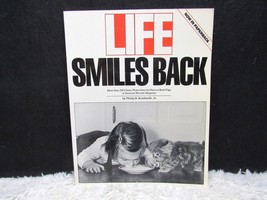 1987 Life Magazine Smiles Back by Phillip B. Kunhardt, Jr. Paperback Book - £9.24 GBP