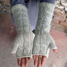 Alpaca Gloves - Ladies Soft Warm White Fingerless Hand Knit Wool Arm Warmers - £39.95 GBP