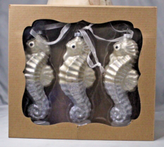 Seahorse Ornaments Blown Glass Glitter Accents Silver Set of Three Hanging - £22.97 GBP