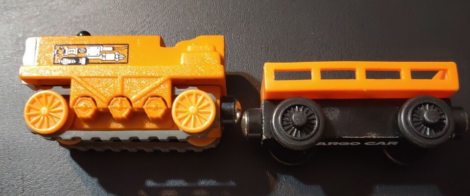 Primary image for Thomas & Friends Trackmaster Terence The Dozer & Cargo Car Train Tank Engine