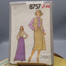 UNCUT Vintage Sewing PATTERN Simplicity 8757, Misses 1978 Blouse and Skirt - £9.89 GBP