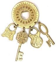 Vintage Casual Corner Gold Tone Key Lock Round Charm Pin Brooch - $16.00