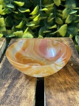 Red Carnelian Banded Crystal Decorative Bowl, Gemstone Altar Offering Bowl - $1,099.37 MXN