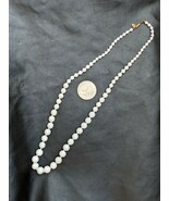 Vintage Miriam Haskell White Glass Bead Necklace Slide Clasp Knotted 28 ... - €85,51 EUR