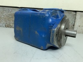 Vickers Hydraulic Vane Pump D-308814 L-2 | 040433 - £340.39 GBP