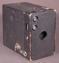 Vtg Black Kodak 6&quot; Brownie #2 Box Camera Uses # 116 Film- - £40.51 GBP