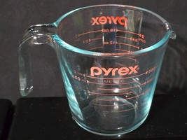 Vintage Pyrex Red Letter 2 Cup Imperial &amp; Metric Measuring Cup - Nice Bl... - $18.92