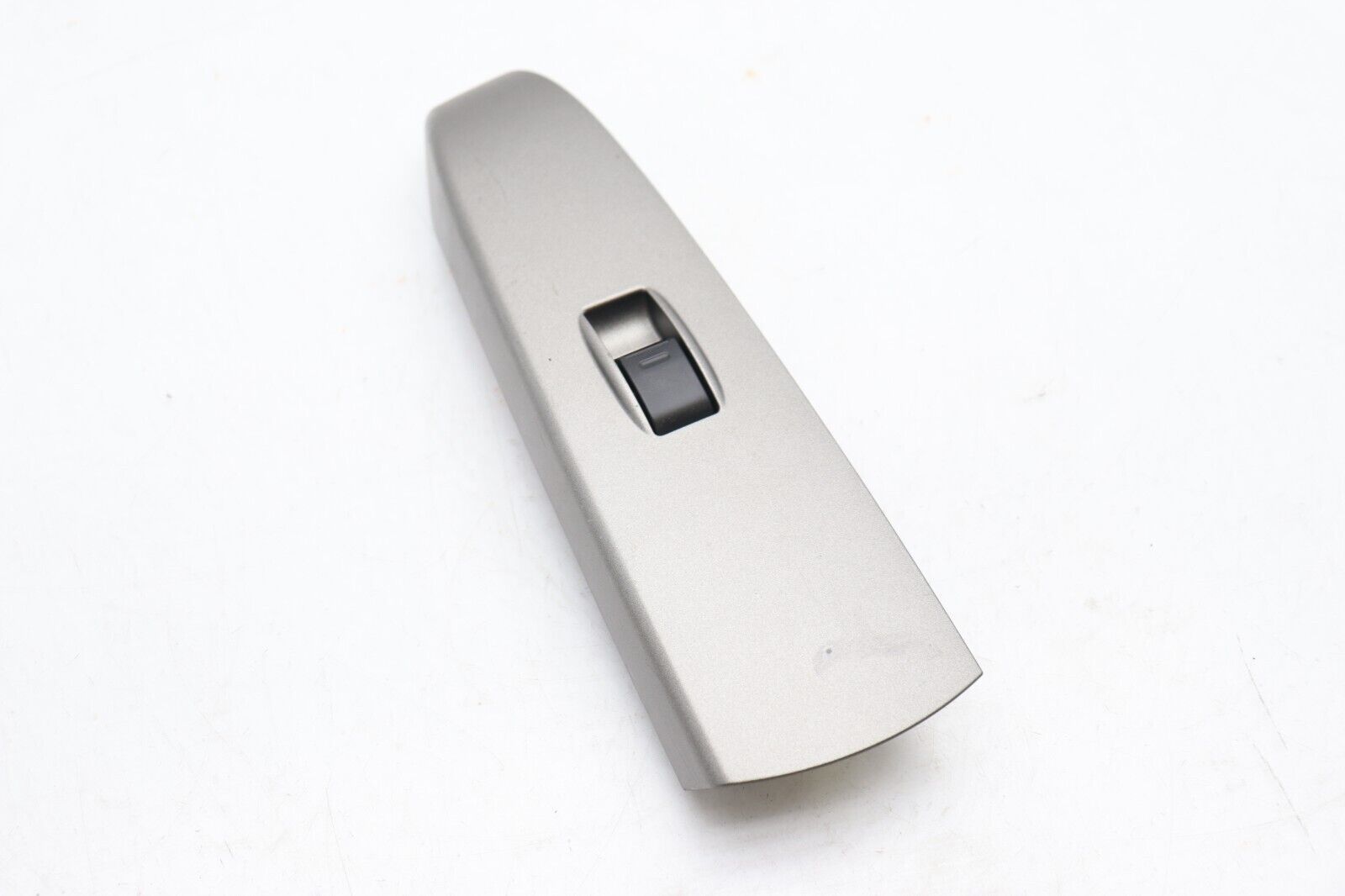 04-09 TOYOTA PRIUS REAR RIGHT PASSENGER SIDE WINDOW SWITCH E1481 - $34.36