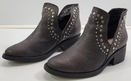 *MT) Heyas Ladies Chunky Leather Ankle Slip-On Studded Boots Size 9 - $17.81