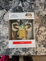 Hallmark Star Wars The Mandalorian THE CHILD Baby Yoda Grogu Ornament 2021 - £11.84 GBP