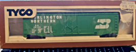 TYCO 50' BURLINGTON NORTHERN BOX CAR MODEL TRAIN CAR ORIGINAL BOX # 339E - £5.96 GBP