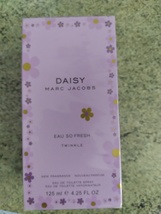 Marc Jacobs Daisy Eau So Fresh Twinkle Perfume 4.25 Oz Eau De Toilette Spray image 4
