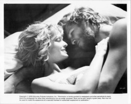 Somebody Killed Her Husband original 8x10 photo Farrah Fawcett Jeff Bridges bed - £20.03 GBP