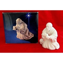 Nativity The Magi Melchior Avon Collectibles Figurine 1982 White Vintage - £11.99 GBP