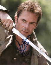 Billy Burke Signed Autographed &quot;Revolution&quot; Glossy 8x10 Photo - £20.93 GBP