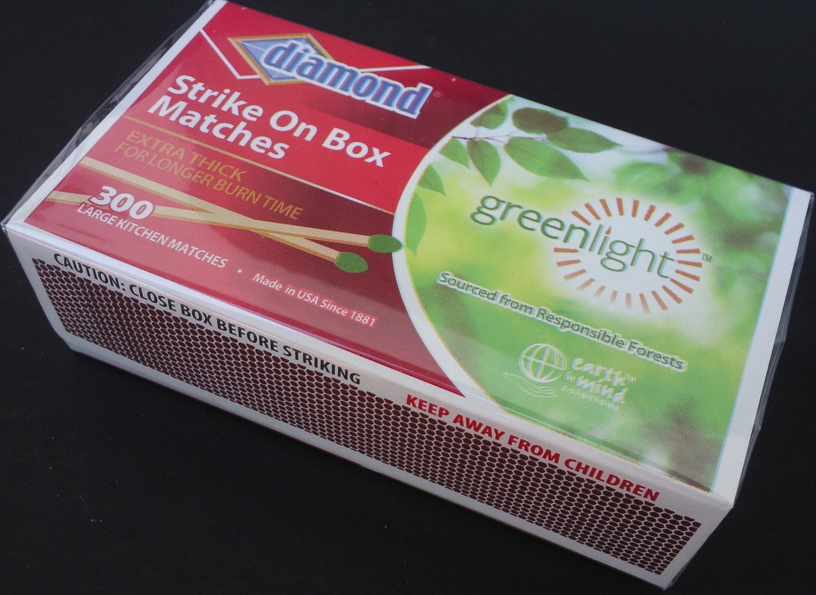 Diamond Strike on Box Safety Wooden Matches Large 300/Bx - $2.99